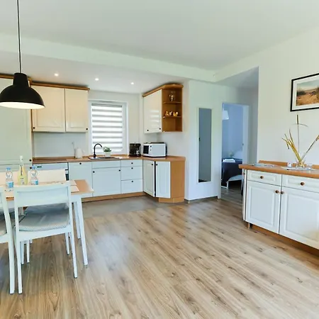 M&k Slomkowe Kapelusze - Sobieszewo, Wyspa Sobieszewska アパート *